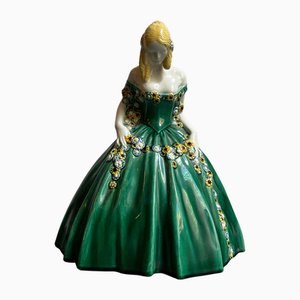 Dame à Crinoline avec Guirlande de Fleurs par Michael Powolny pour Wiener Keramik, 1910-12