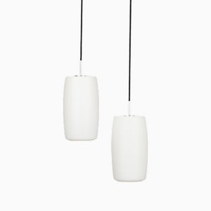 Lampade a sospensione grandi in vetro opalino di Lyfa, anni '60, set di 2
