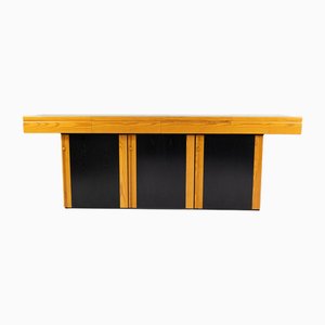 Credenza in frassino laccato e larice, anni '70