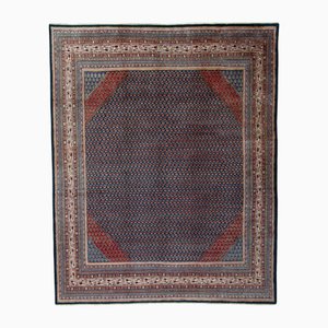Hand-Knotted Oriental Rug in Wool