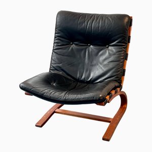 Sedia Siësta in pelle nera di Ingmar Relling per Westnofa, anni '60