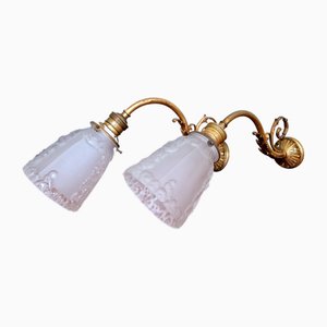 Art Deco Wandlampen aus Bronze & Satiniertem Glas, 1920, 2er Set