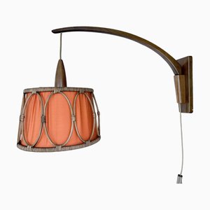 Große skandinavische Wandlampe aus Teak, 1960er