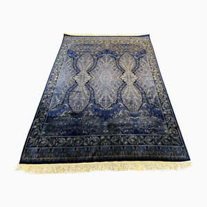 Blauer Ethnischer Seidenteppich