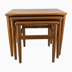 Tavolini ad incastro Mid-Century in teak di Salin Møbler, Danimarca, anni '60, set di 3