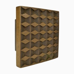 Maniglia per porta quadrata in bronzo con rilievo a diamante, anni '70