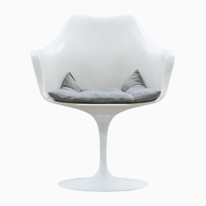 Butaca Tulip de Eero Saarinen para Knoll Inc. / Knoll International, años 70
