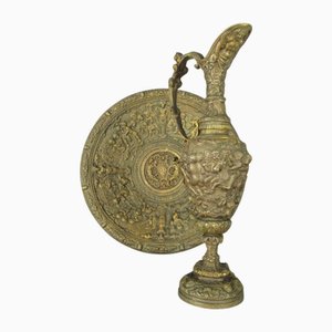 Ánfora antigua con placa de bronce con escudo de armas de Colleoni, años 20