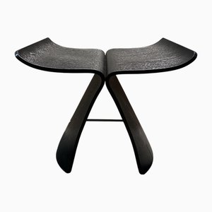 Taburete Butterfly de Sori Yanagi para Vitra