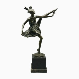 Bruno Zach, Art Deco High Kick Skulptur, 1920er-1940er, Bronze