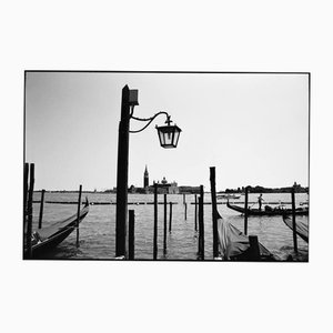 Paul Cooklin, Lantern, Photographie gélatino-argentique, Édition limitée de 10