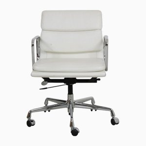 EA-217 Office Chair in White Leather by Charles Eames