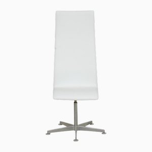Tall Oxford Chair in White Leather by Arne Jacobsen
