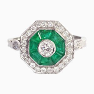 Smaragd- und Diamantring im Art Deco-Stil