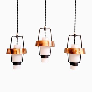 Lampade a sospensione in metallo opalino bianco e rame, Scandinavia, anni '60, set di 3