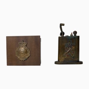 Royal Danish Navy Tabakset - Feuerzeug & Box aus Bronze, 1930er, 2er Set