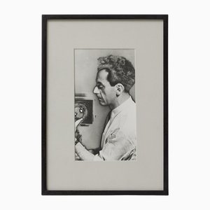 Portrait Noir et Blanc Vintage de Man Ray, 1920s
