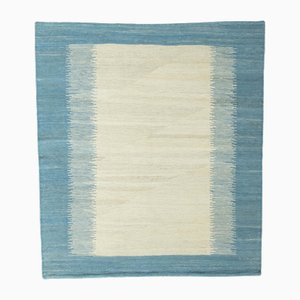 Handgewebter Kelim Fars Teppich in Hellblau & Creme
