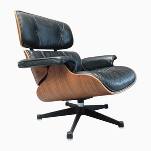 Poltrona di Charles & Ray Eames per Vitra