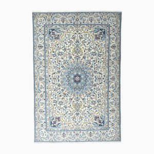 Hand-Knotted Nain 9La Rug with Silk Content Knotting