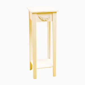 Weiße Blumentopfsäule aus Holz