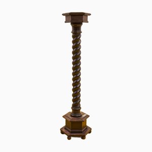 Twisted Vase Holder Column