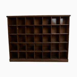 Vintage Bücherregal aus Holz mit Wabenstruktur, 1900er