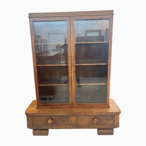 Art Deco Display Cabinet in Walnut with Clear Lines, 1930s