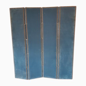 Screen with Double-Sided Panels