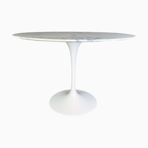 Moderner Midcentury Esstisch von Eero Saarinen