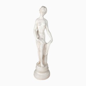 Statue of Venus Bathing