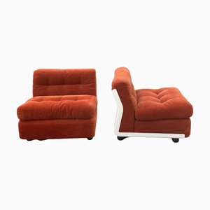 Amanta Lounge Chairs in Rust Corduroy and White Fiberglass by Mario Bellini for C&B Italia, 1970s, Set of 2