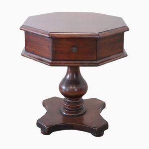 Mesa auxiliar baja octogonal de nogal