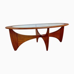 Table Basse Astro Ovale en Teck par Victor Wilkins pour G-Plan, Royaume-Uni, 1960s