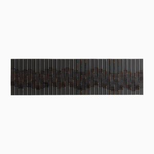 Françoise Luciani, Diadema negra ondulada, Collage de papel sobre tablero de plumas