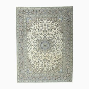 Middle Eastern Hand-Knotted Kashan Rug