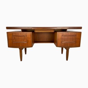 Vintage Schreibtisch von G-Plan, 1960er