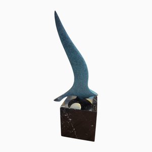 José Luis Pequeño, Nesting Bird, 1990er, Bronze und Marmor