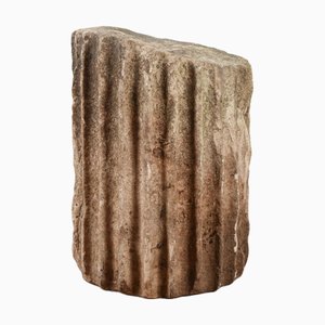 Fragment de colonne cannelée antique