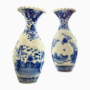 Vasi Meiji in porcellana blu e bianca, Arita, Giappone, fine XIX secolo, set di 2