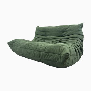 Sofá de dos plazas Togo en verde de Ligne Roset, década de 2010