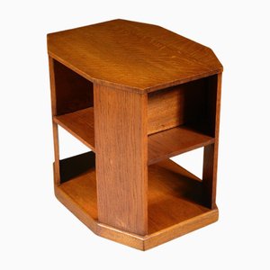 Goldener Eichenholz Büchertisch im Stil von Heals, 1930er