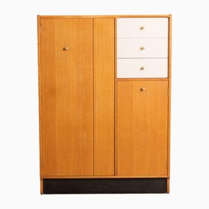 Mid-Century Herren Kleiderschrank aus Eiche von G-Plan, 1960er