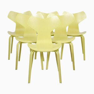 Sillas Grandprix en amarillo de Arne Jacobsen. Juego de 6