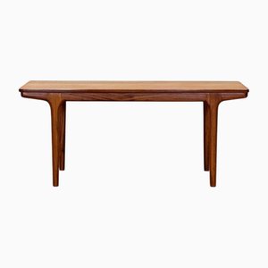 Extending Coffee Table by McIntosh