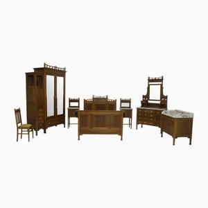 Superb Modernist Style Bedroom, Set of 7