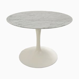 Low Tulip Side Table in Marble by Eero Saarinen for Knoll, 1970s
