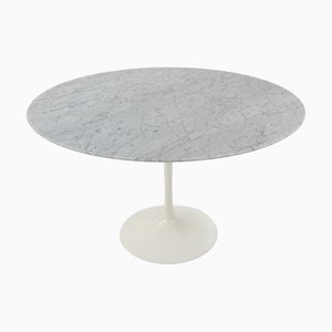 Mesa de comedor Tulip de mármol de Eero Saarinen para Knoll, años 60