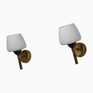 Italienische Wandleuchten aus schwarzem Metall & Opalglas, 1950er, 2er Set