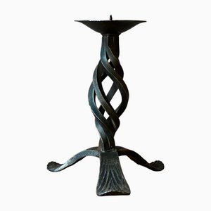 Brutalist Dreibeiniger Kerzenhalter aus Schmiedeeisen